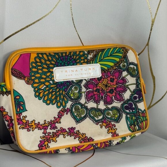 Trina Turk for Clinique Limited Edition Paisley Pop Art Makeup Bag - Picture 4 of 7